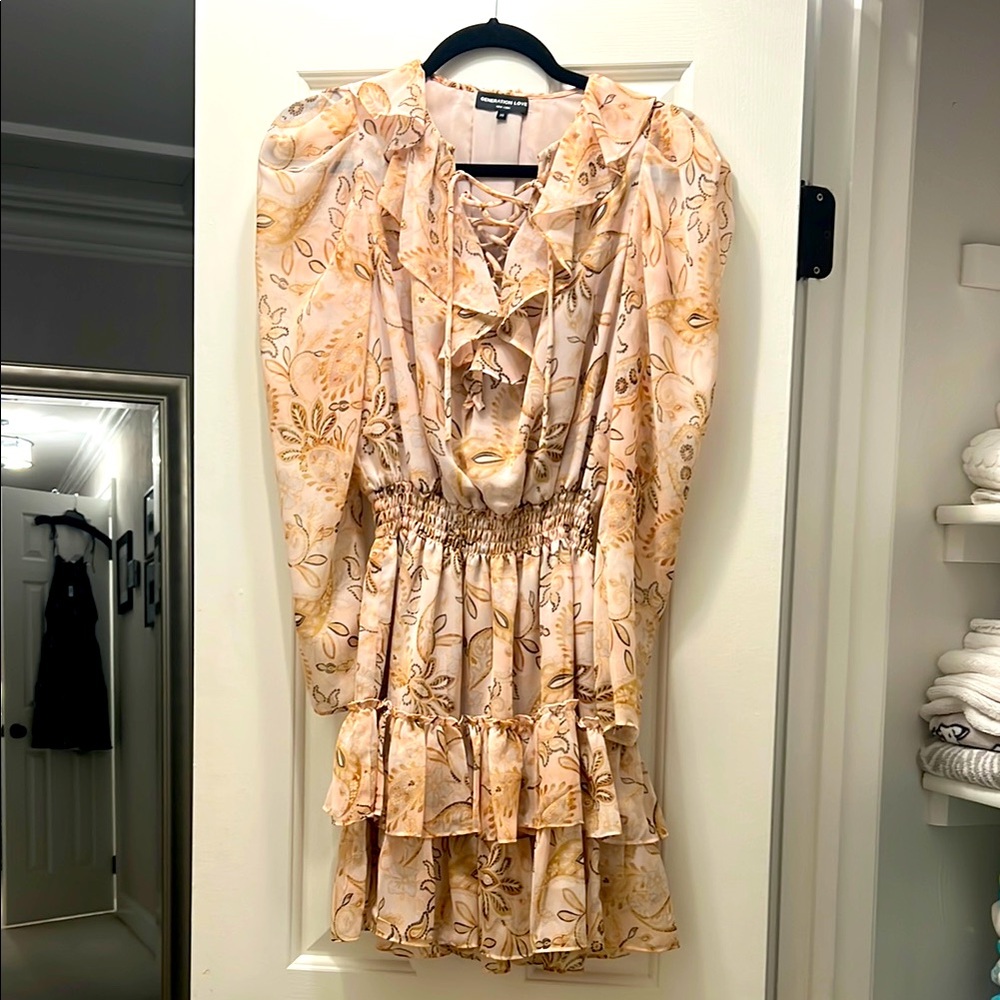 Generation Love, XS, beautiful light double lined dress.